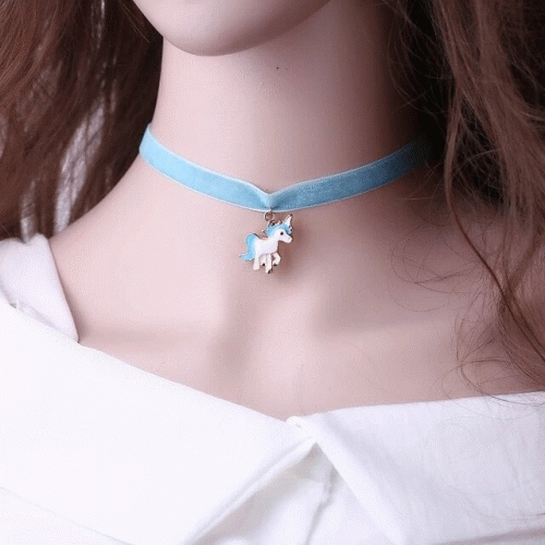How about a trendy choker this time? Buy animal lace choker of fascinating varieties online at Myanimal-jewelry.com. Grab the discount offers today!