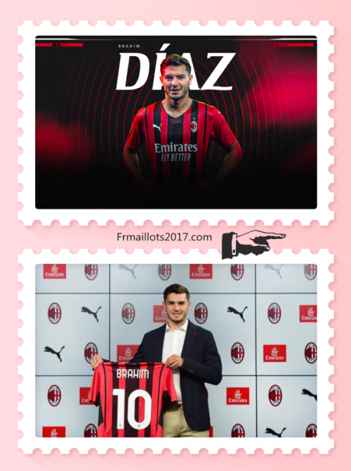 Brahim Diaz portant les nouveaux maillots de AC Milan 2022