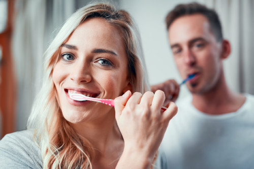 Brushing-Habits-That-Harm-Your-Teeth-and-Gums.jpg