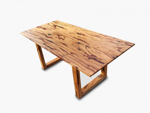 Cooroy-Dining-Table---Marri-Furniture---Jarrimber.jpg