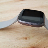 Fitbit-Versa-2-Overcluster