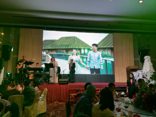 Need a live band for hire near KL? MDT Music provides excellent live band performance in KL for all kinds of personal or corporate events. Contact us for live band, sound & lighting system or event management services throughout the Malaysia.

https://mdtmusic.com/