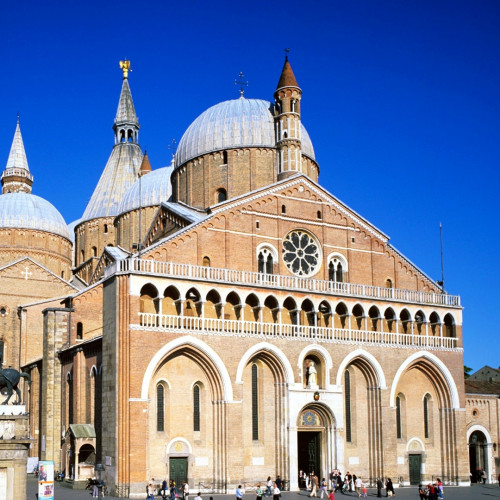 Santa Maria Assunta is a Renaissance church in Genoa, Italy. It is located in a residential sector called Carignano located on the hills just above the city centre, thus the church is also known as Santa Maria Assunta di Carignano. Read more: https://www.encardio.com/basilica-of-santa-maria-assunta/