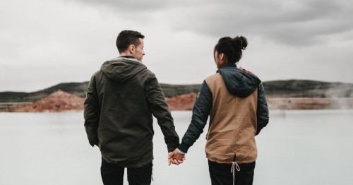 Learn how to nurture Healthy Relationships in a fast-paced world and create meaningful connections that will last. Discover tips on communication, trust, and more to help you strengthen your relationships. https://www.hostreview.com/blog/231214-nurturing-healthy-relationships-in-a-fast-paced-world-love-that-lasts