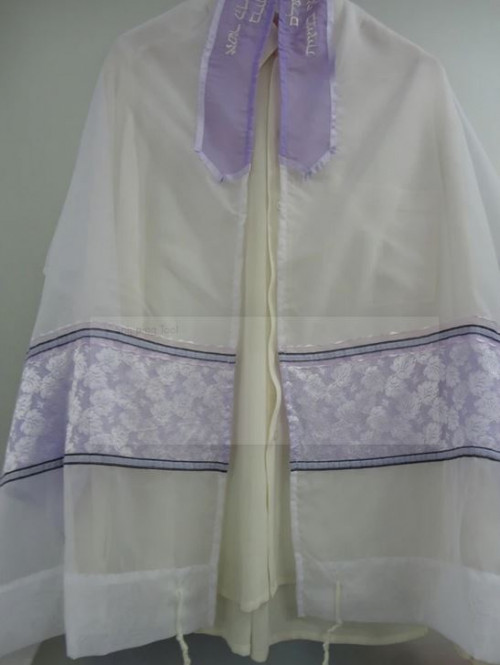 Tallit-for-women5baa67bfcb5eba22.jpg