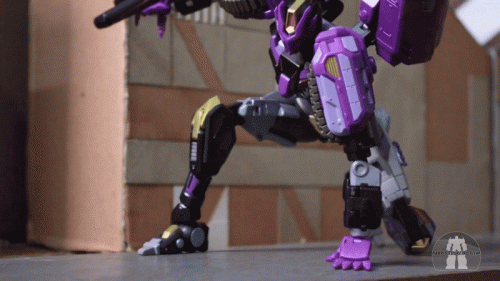 Transformers-DJD-Lady-Tarn-Lady-Eris-1.gif