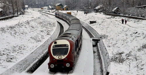 Udhampur-Srinagar-Baramulla-Rail-Link-India.jpg