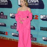 Zara-Larsson---MTV-Europe-Music-Awards-in-London-12.11-2017-6