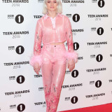 Zara-Larsson--BBC-Radio-1.Teen-Awards-2018--01-5