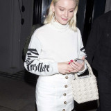 Zara-Larsson--Leaving-Craigs-Restaurant-4