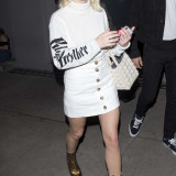 Zara-Larsson--Leaving-Craigs-Restaurant-5