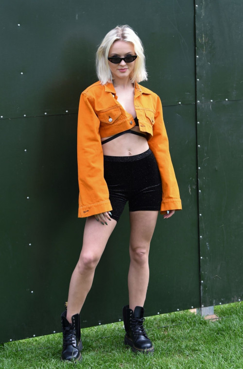 Zara-Larsson--Live-at-Fusion-Festival-In-Liverpool-03.09.2018-29.jpg