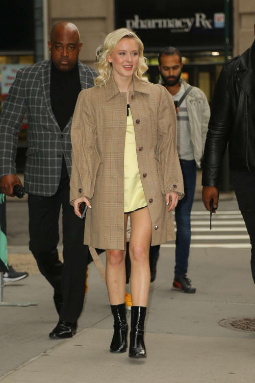 Zara-Larsson--Out-in-New-York-12.05.2019-10.jpg