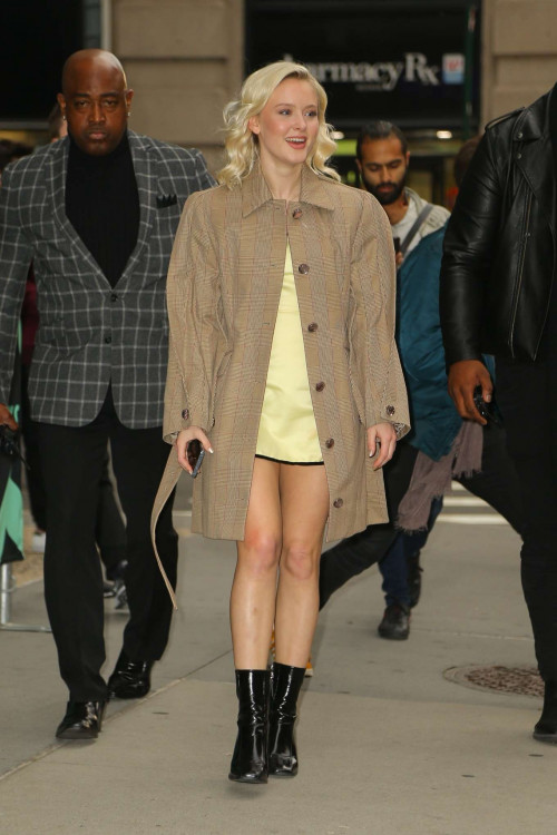 Zara-Larsson--Out-in-New-York-12.05.2019-4.jpg