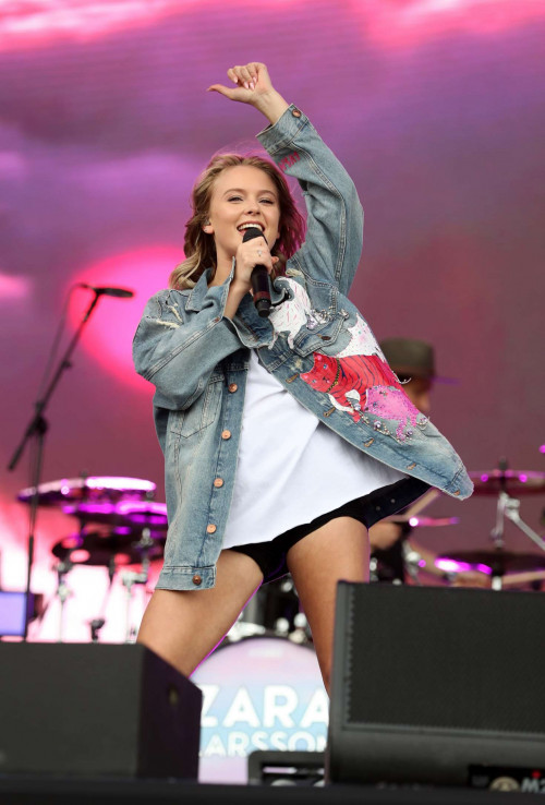 Zara-Larsson--Performs-at-Radio-1s-Big-Weekend-in-Hull-27.05.2017-21.jpg