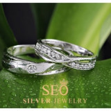 a_matching_promise_rings_with_diamonds