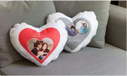 heart-shape-photo-cushion-pillow.jpg