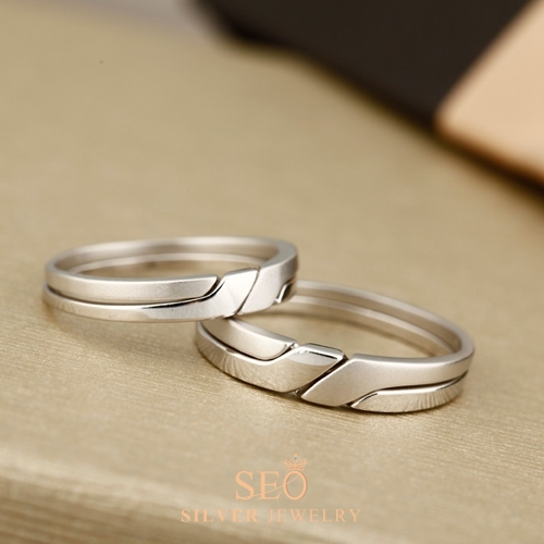 matching_interlocking_wedding_bands_for_him_and_her_04.jpg