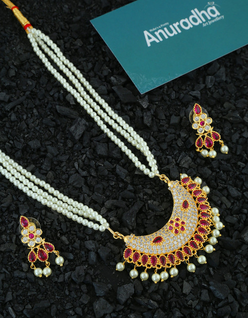 moti-necklace.jpg