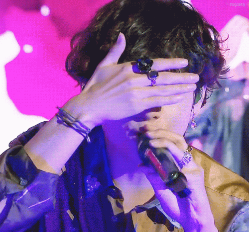 peekaboo.gif